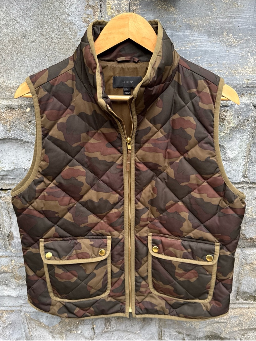 J Crew Puffer Vest Size L Camo Down Filled Diamond Stitched Pockets Utility